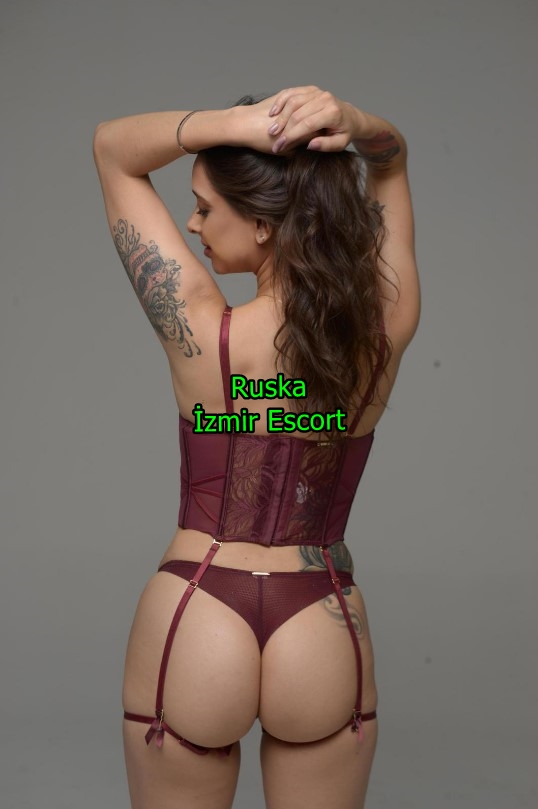 izmirescortruska-3 İzmir Escort Ruska Islaklığım Seni Ararken İnlemelerim Kulaklarında Çınlayacak
